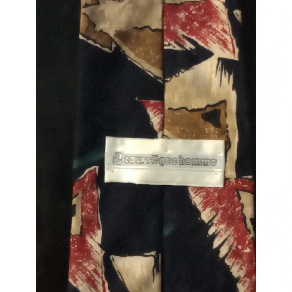 Vintage Courrèges Homme Italian Silk Necktie – Abstract Geometric Triangle Print